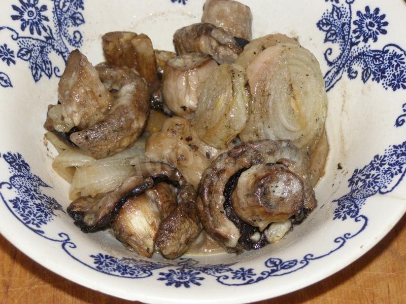 Грибы на гриле: рецепт приготовления шампиньонов на сковороде и в духовке