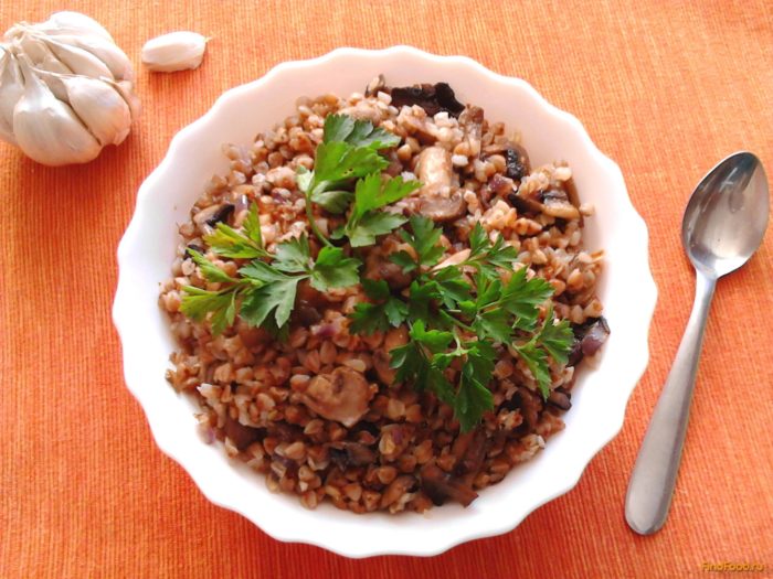 Рецепт приготовления гречки с шампиньонами и луком