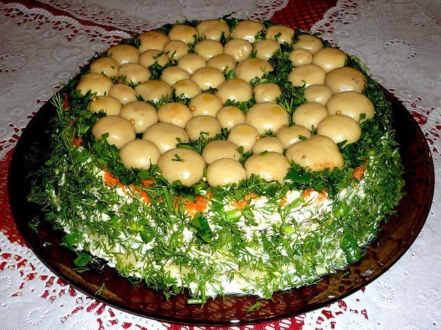 Салат лесная поляна с шампиньонами: 15 рецептов