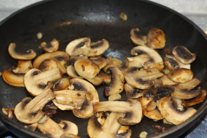 Закуска из грибов шампиньонов: быстро и вкусно